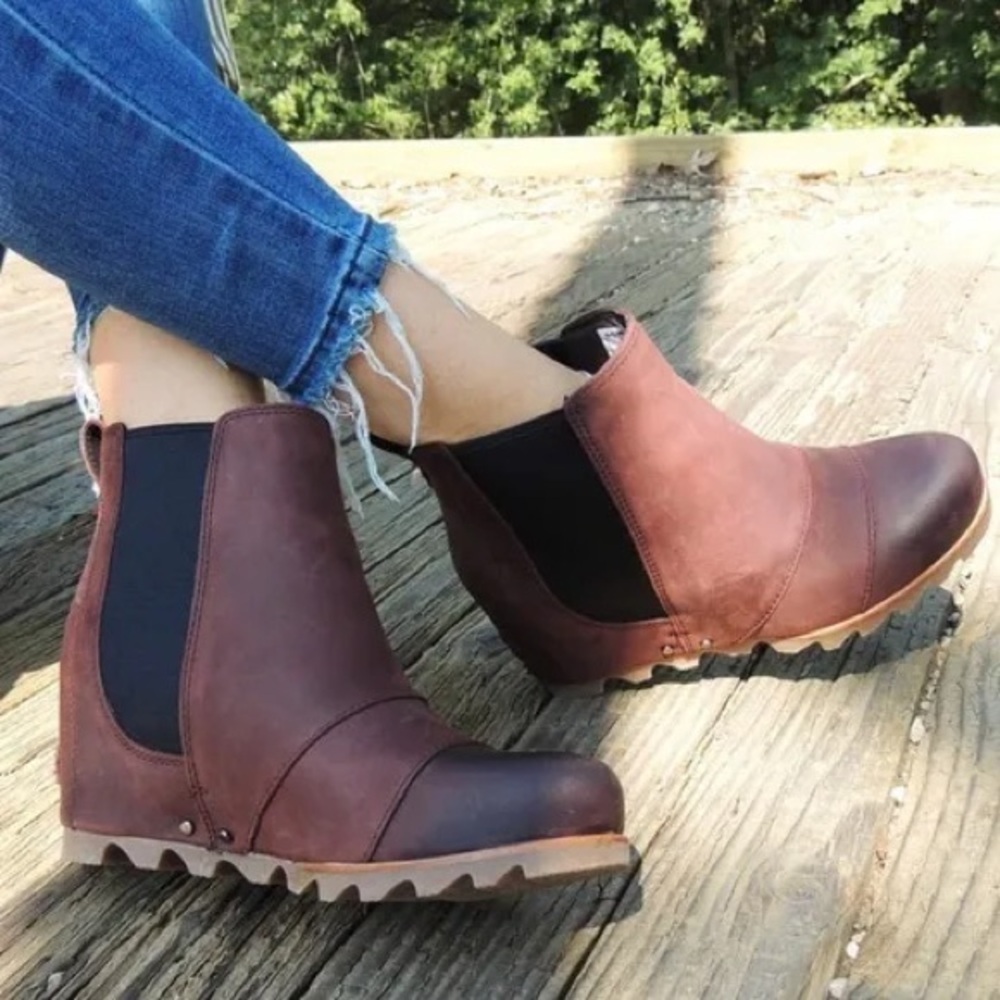 Sorel Lea Wedge Ankle Boots In Redwood/Black Women’s Size 10